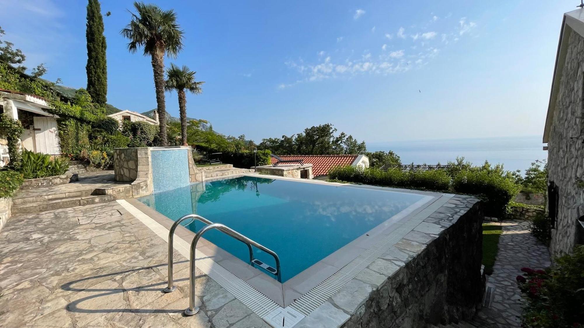 House In The Mountains Near Budva Extérieur photo