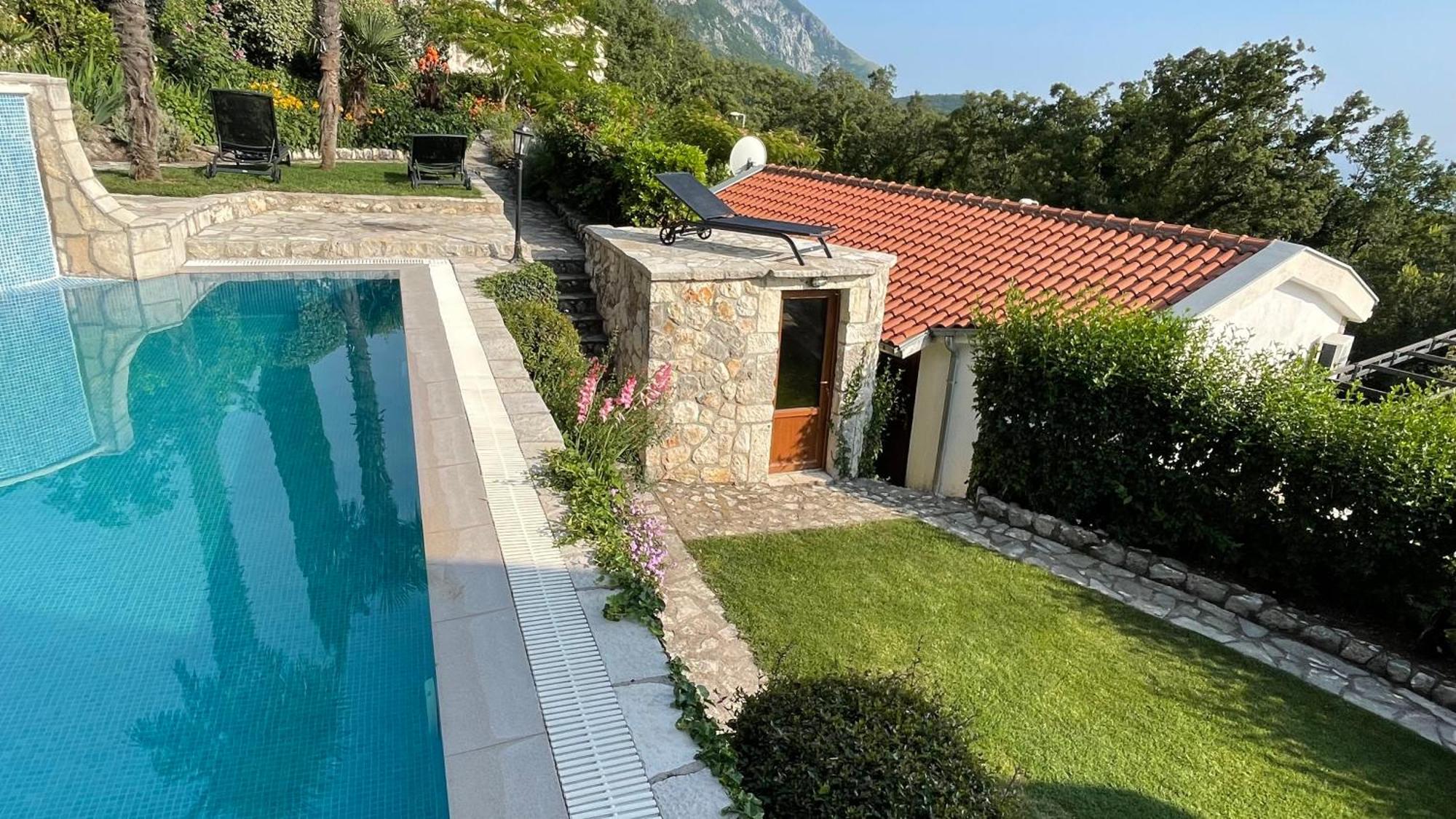 House In The Mountains Near Budva Extérieur photo