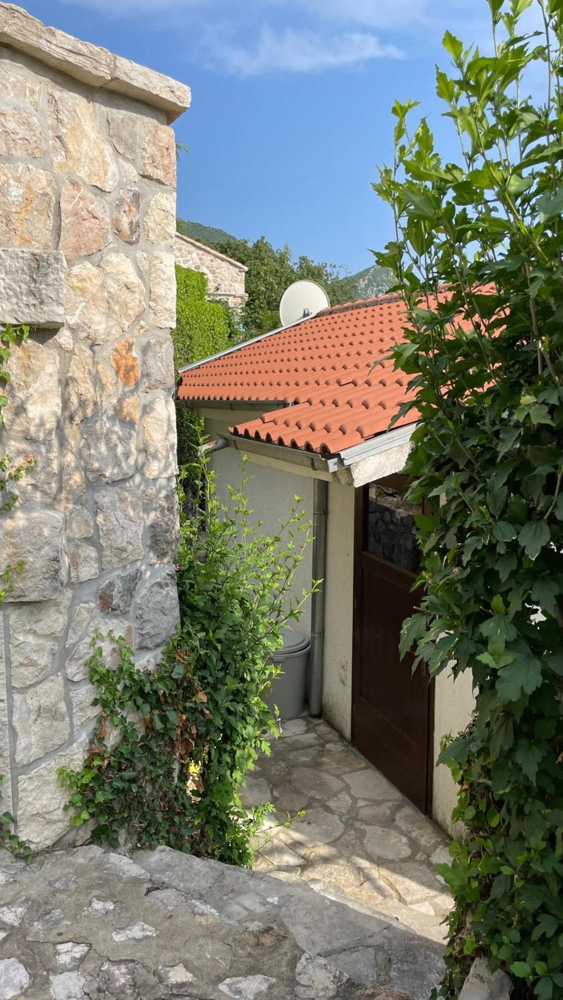 House In The Mountains Near Budva Extérieur photo
