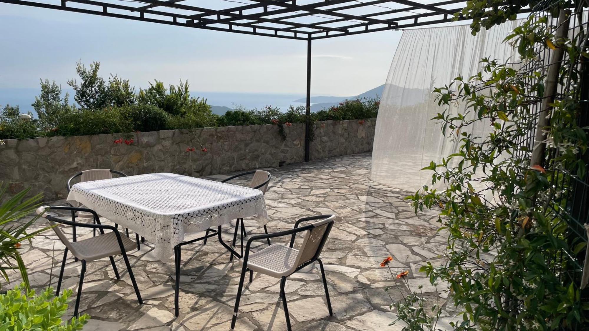 House In The Mountains Near Budva Extérieur photo